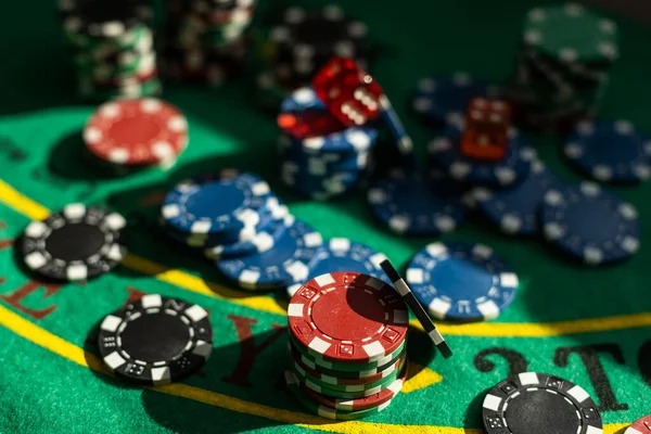 Crazy Time wheel mechanism displayed in HD on maxwinbet77 platform